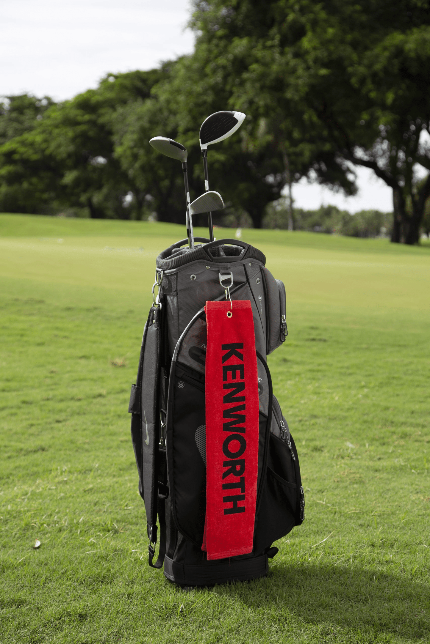 Threadfellows Curated Collection Accessories 16" x 25" / Red Platinum Collection Golf Towel w/ Tri-Fold Grommet